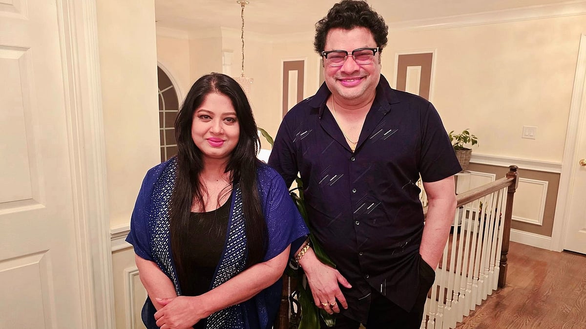 যুক্তরাষ্ট্রের নিউ জার্সিতে মহড়ার ফাঁকে মৌসুমী ও রবি চৌধুরী